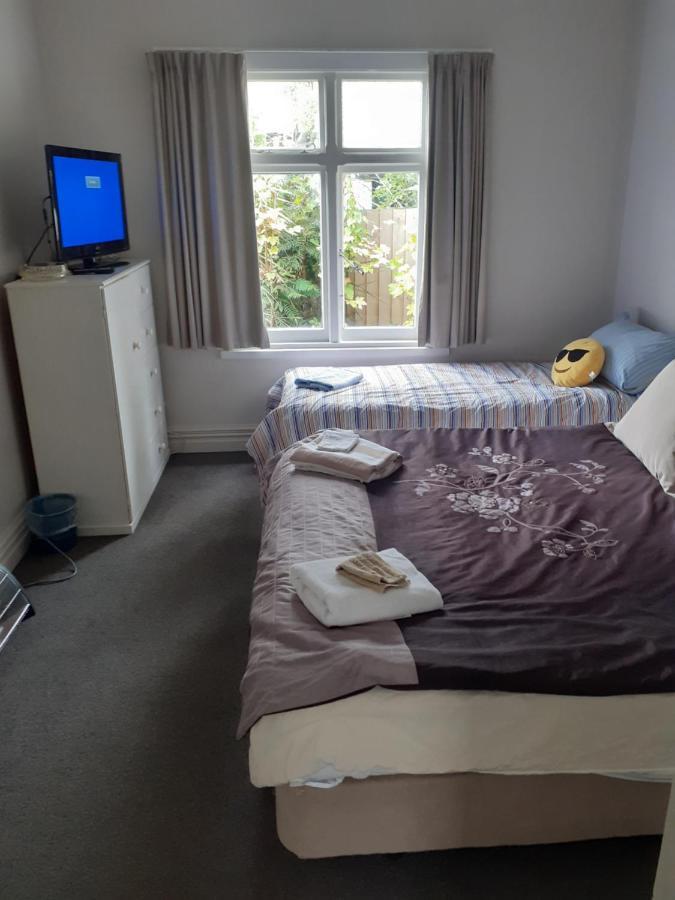 Intrepid Bed & Breakfast Christchurch Dış mekan fotoğraf